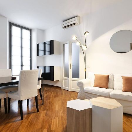 Charming San Babila Apt. Milan Luaran gambar