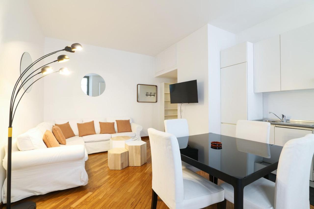 Charming San Babila Apt. Milan Luaran gambar